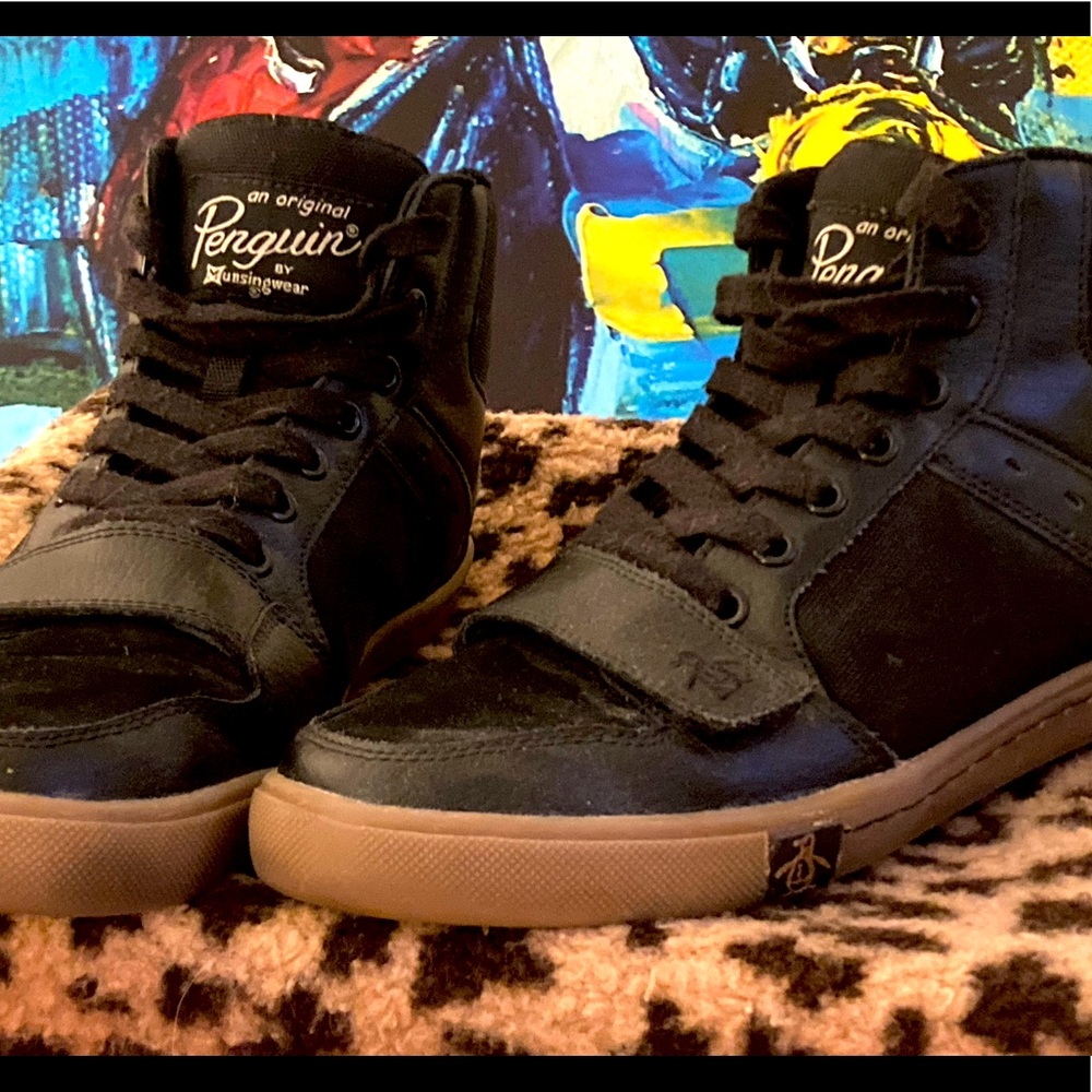 Original Penguin blk leather/suede Hi-Tops w/ Velcro strap